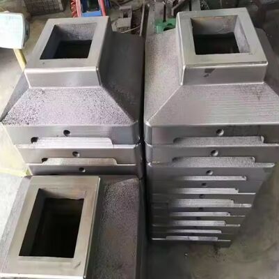 Base de ferro cinza com cor e dimensões personalizadas para trilhos de guarda de garagem de estacionamento